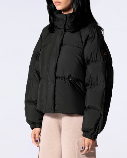 Doudoune courte noire Emmanuelle