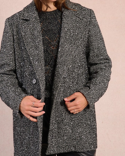 Veste à chevrons noir et blanc